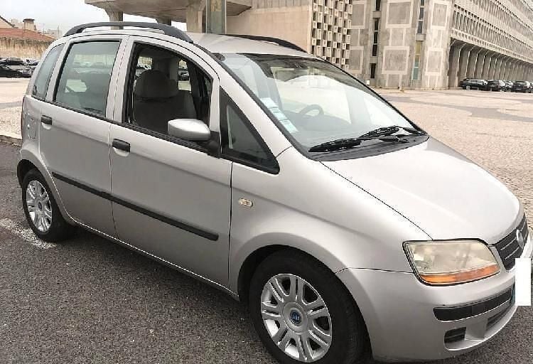 Usata Fiat Idea 89 CV (65 kW) 2007 Grigio Monovolume