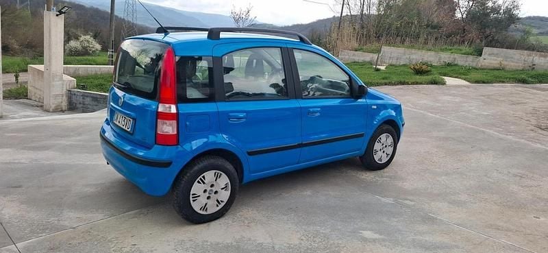 Usata Fiat Panda Dynamic 59 CV (43 kW) 2004 Blu Utilitaria