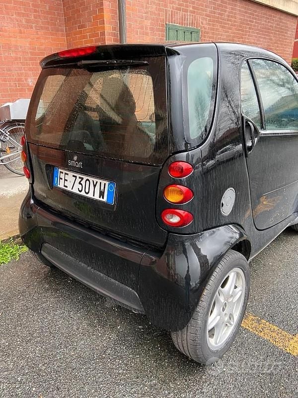 Usata Smart ForTwo Coupé Pure 50 CV (36 kW) 2006 Nero Coupé
