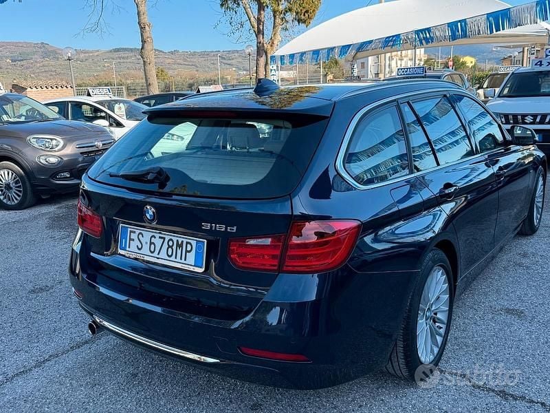 Usata BMW 316 Luxury Line 116 CV (85 kW) 2014 Blu Station wagon