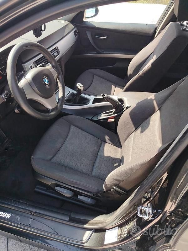 Usata BMW 320 163 CV (119 kW) 2006 Nero Berlina
