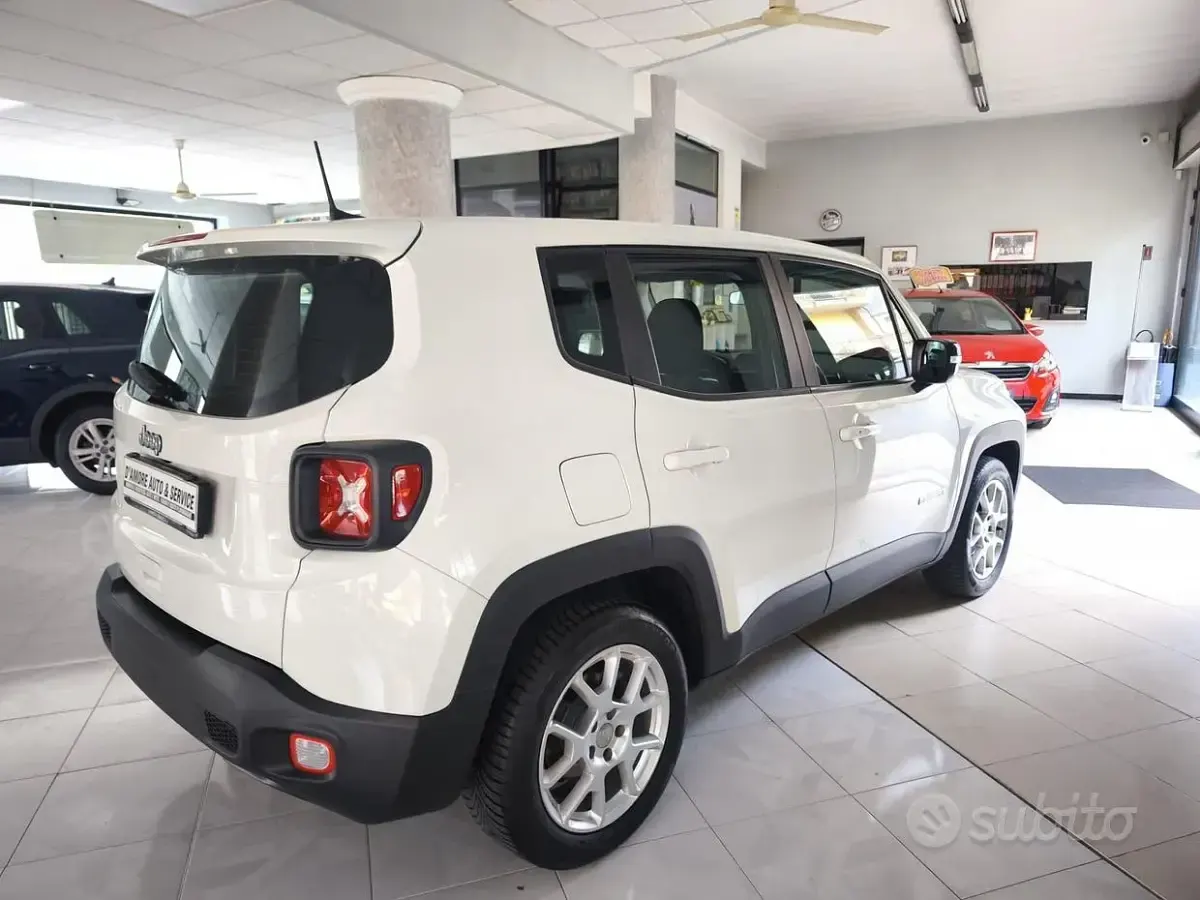Usata Jeep Renegade Limited 130 CV (95 kW) 2023 Bianco SUV
