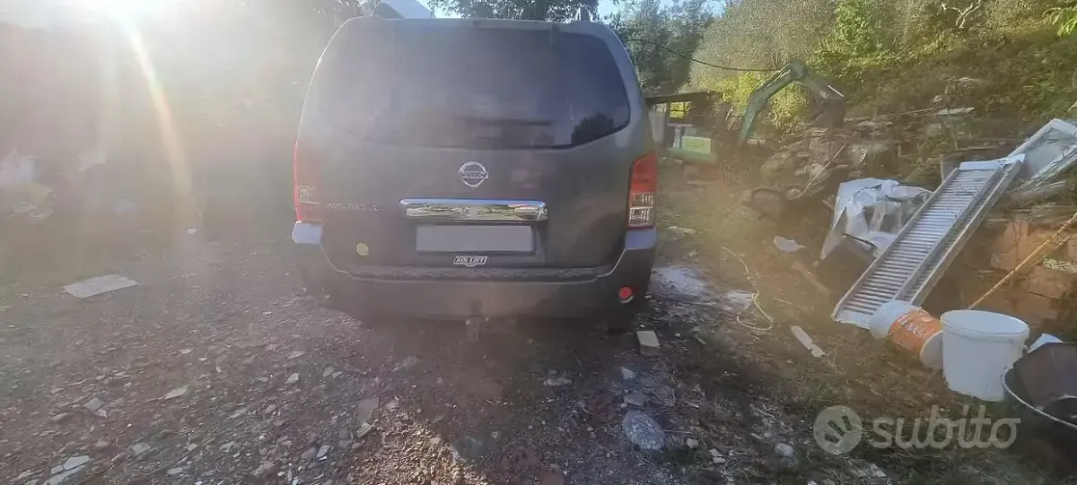 Usata Nissan Pathfinder 171 CV (125 kW) 2007 Grigio SUV