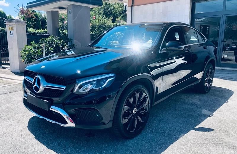 Usata Mercedes GLC220 170 CV (125 kW) 2019 Nero Coupé
