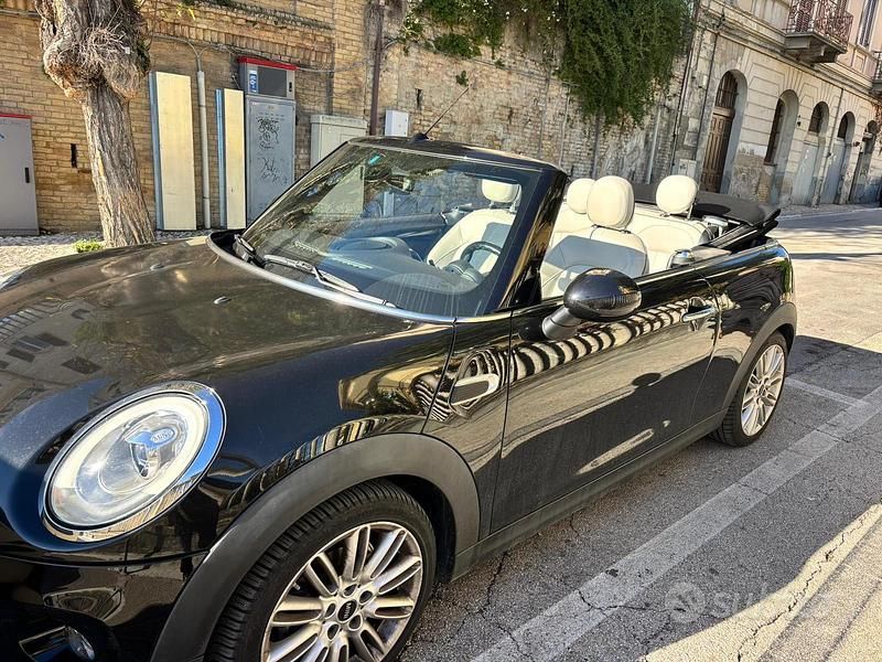 Usata Mini Cooper Cabriolet 2017 Nero Cabrio