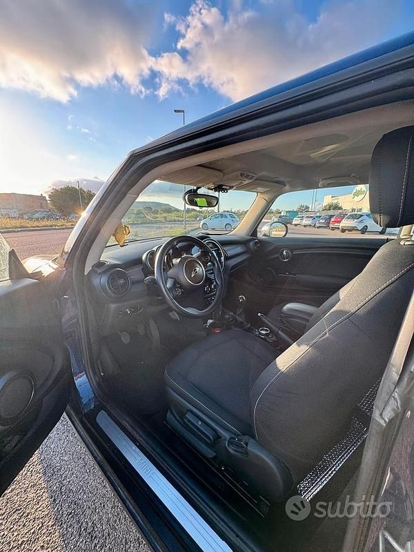 Usata Mini ONE 95 CV (69 kW) 2014 Blu Utilitaria