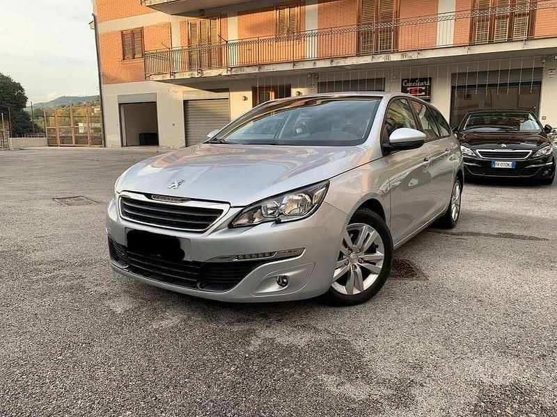 Usata Peugeot 308 SW Active 120 CV (88 kW) 2017 Argento Station wagon
