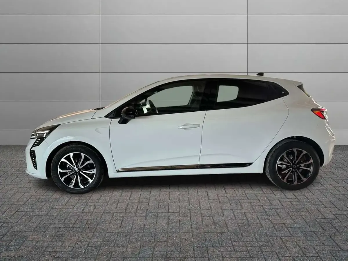 Usata Renault Clio V Techno 91 CV (66 kW) 2025 Other Utilitaria