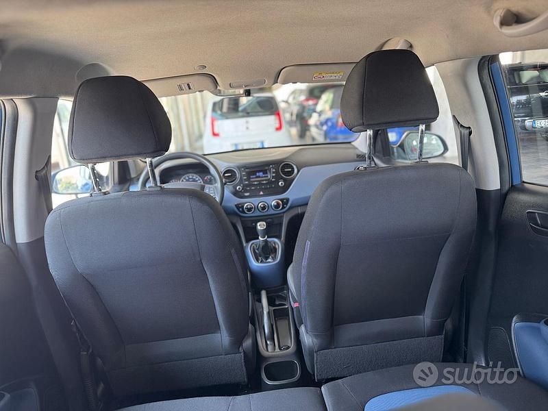 Usata Hyundai i10 Classic 67 CV (49 kW) 2014 Blu Utilitaria