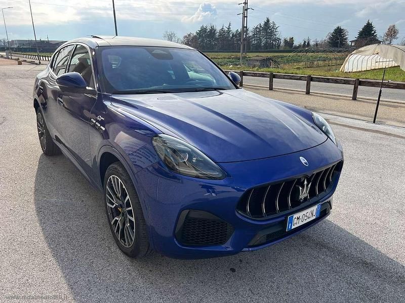 Usata Maserati Grecale GT 300 CV (220 kW) 2023 Blu/azzurro SUV