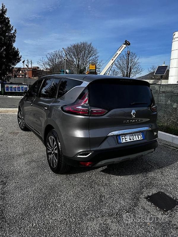 Usata Renault Espace 160 CV (117 kW) 2016 Grigio Monovolume