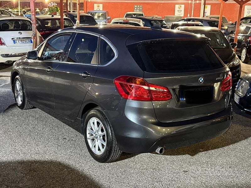 Usata BMW 218 Active Tourer Sport Line 150 CV (110 kW) 2016 Grigio Monovolume