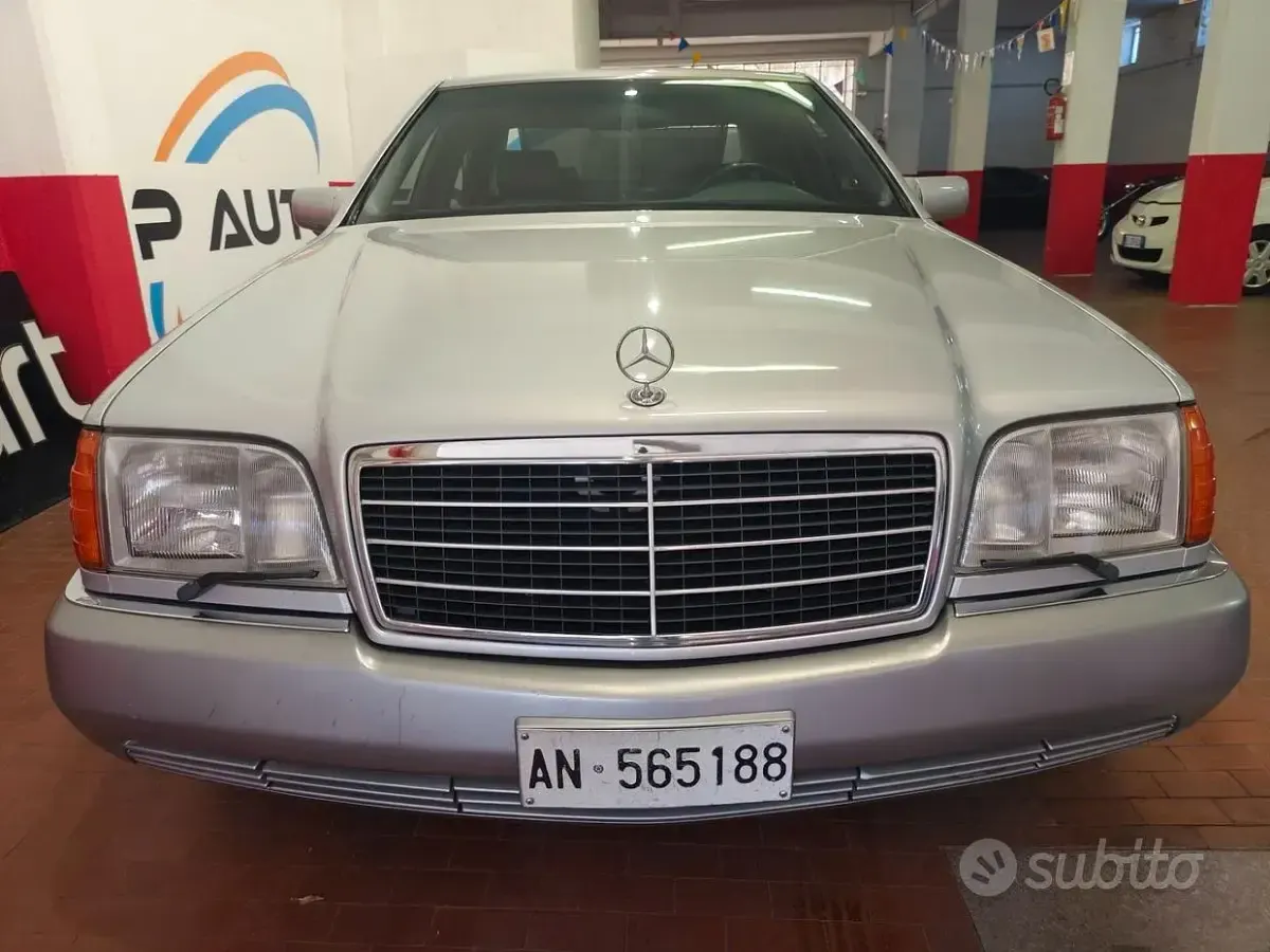 Usata Mercedes S300 SE 231 CV (169 kW) 1992 Grigio Berlina