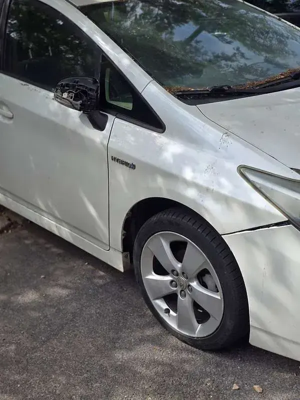 Usata Toyota Prius Active 99 CV (72 kW) 2010 Bianco Utilitaria