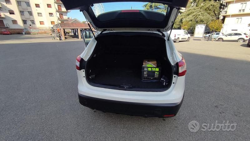 Usata Nissan Qashqai 110 CV (80 kW) 2018 Bianco SUV