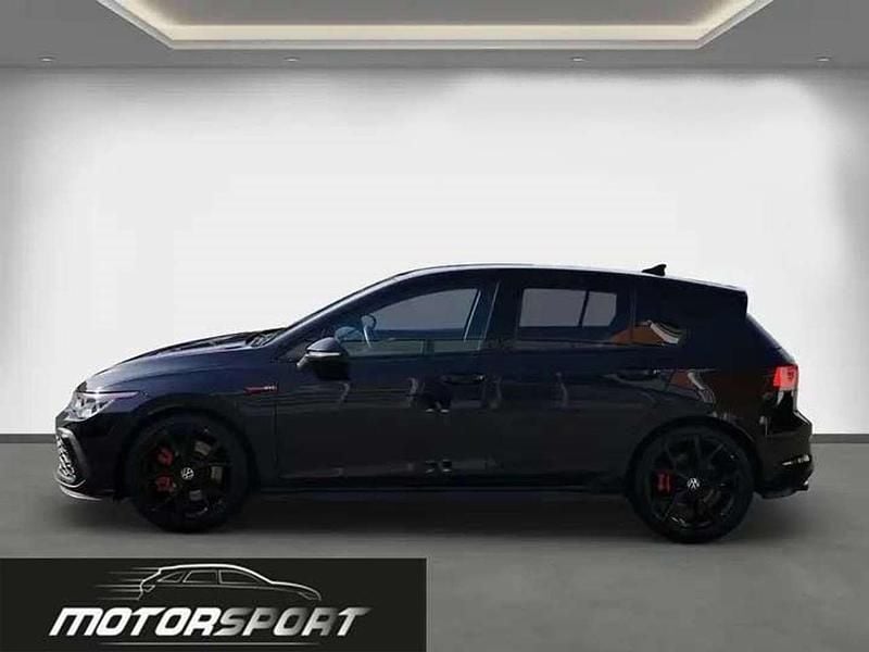 Usata VW Golf VIII GTI 245 CV (180 kW) 2022 Deep black perla Berlina