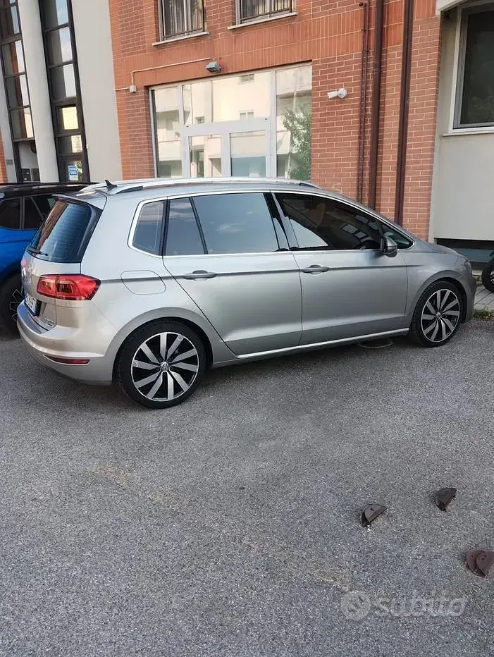 Usata VW Golf Sportsvan Highline 150 CV (110 kW) 2014 Grigio Monovolume