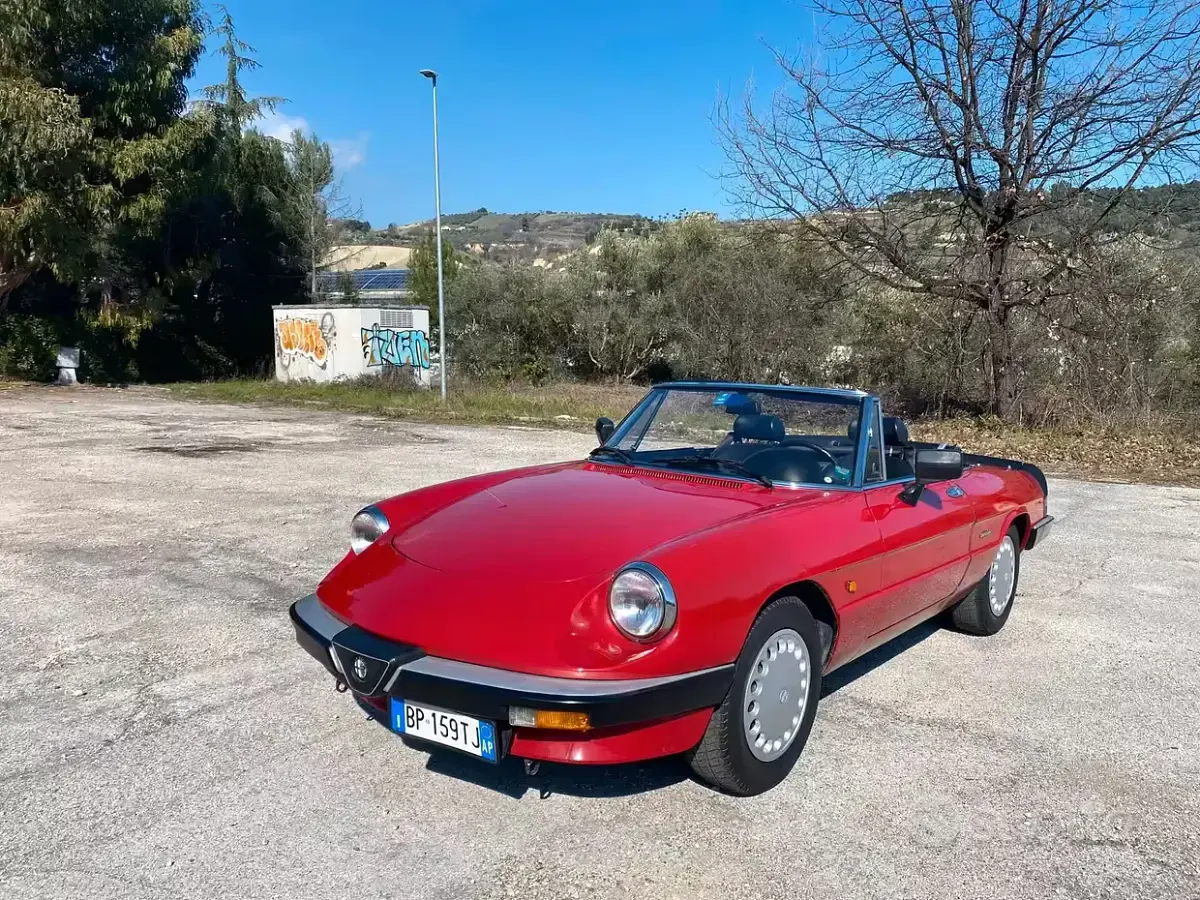 Usata Alfa Romeo Spider 101 CV (74 kW) 1987 Cabrio