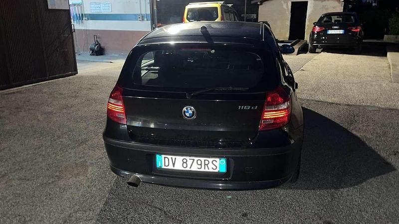 Usata BMW 118 143 CV (105 kW) 2007 Utilitaria