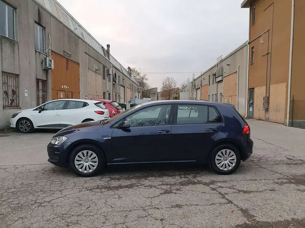 Usata VW Golf VII 110 CV (80 kW) 2016 Blu/azzurro Berlina