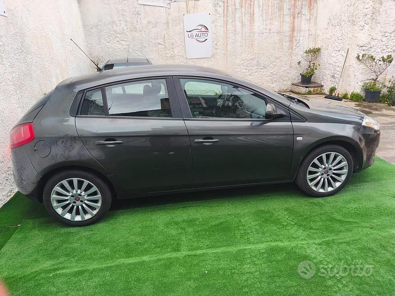 Usata Fiat Bravo Dynamic 89 CV (65 kW) 2009 Grigio Utilitaria