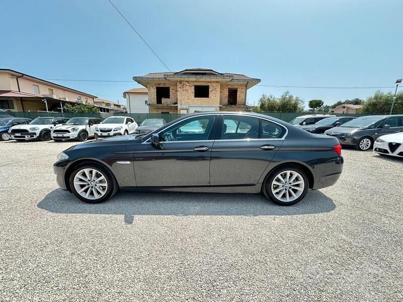 Usata BMW 520 185 CV (136 kW) 2010 Grigio Berlina