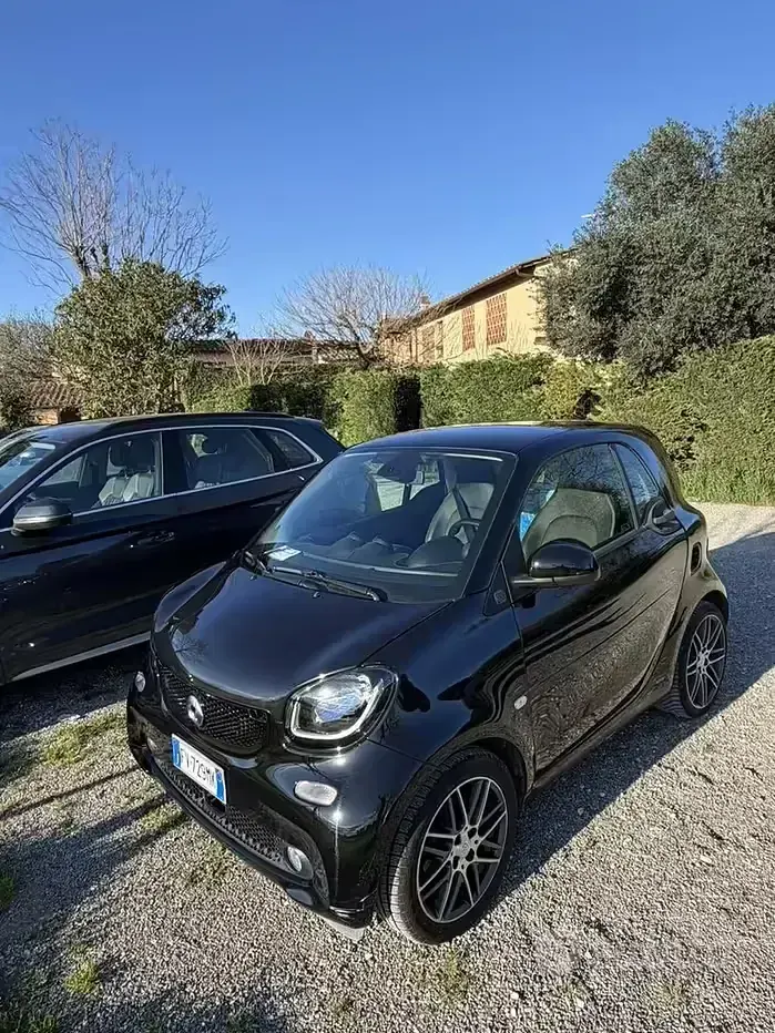 Usata Smart ForTwo Electric Drive Brabus 41 kW (56 CV) 2019 Nero Coupé