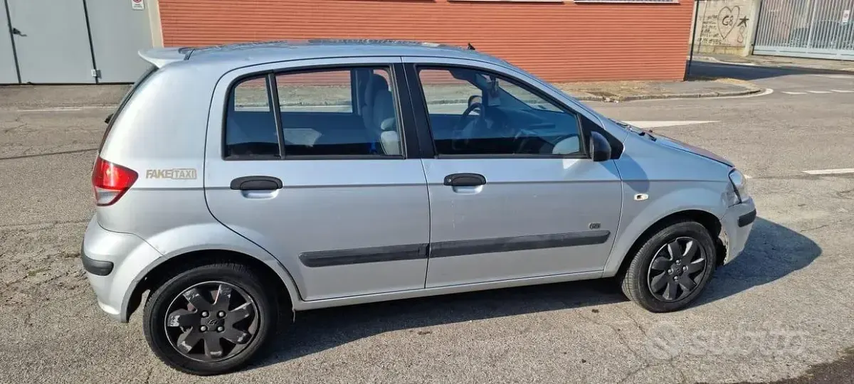 Usata Hyundai Getz 82 CV (60 kW) 2004 Grigio Utilitaria