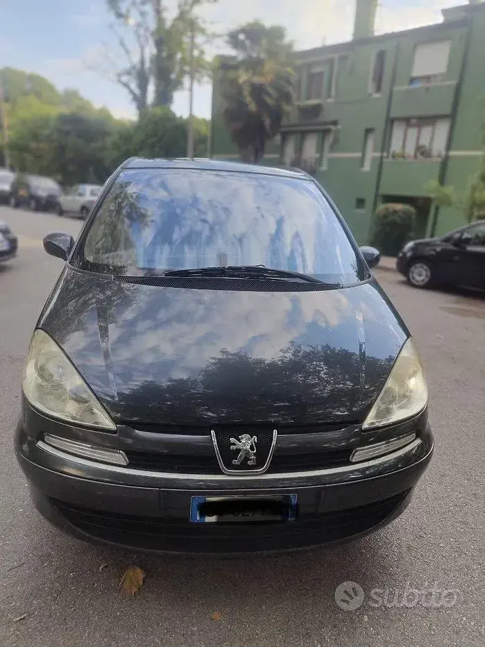 Usata Peugeot 807 2005 Blu Monovolume