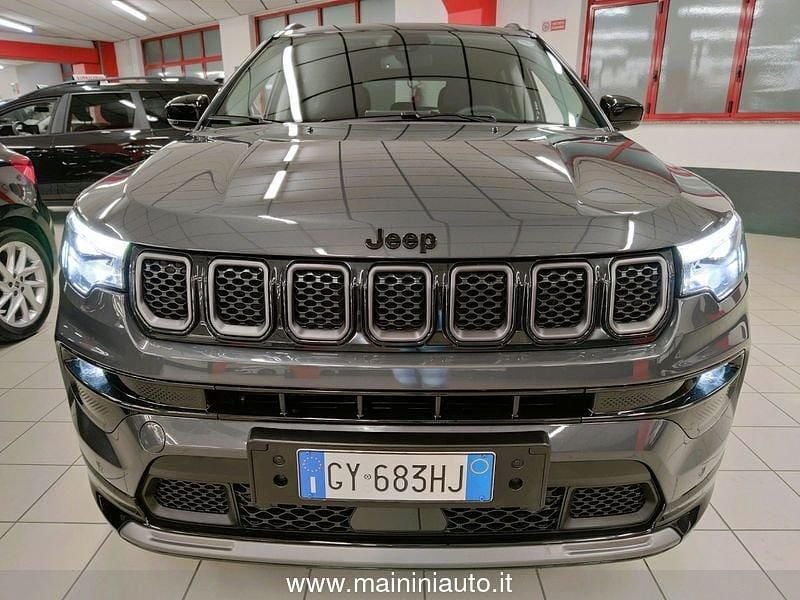 Occasion Jeep Compass Summit 131 ch (96 kW) 2025 Gris SUV