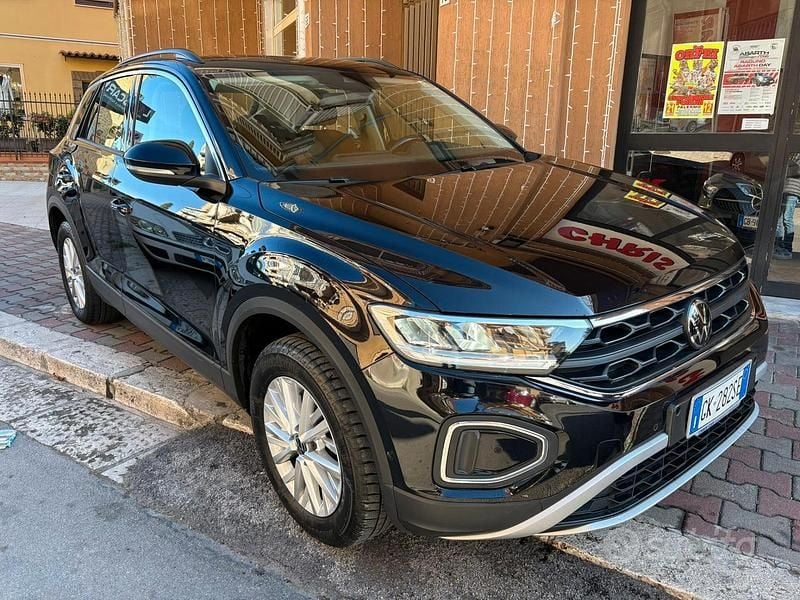 Usata VW T-Roc Business 150 CV (110 kW) 2022 Nero SUV