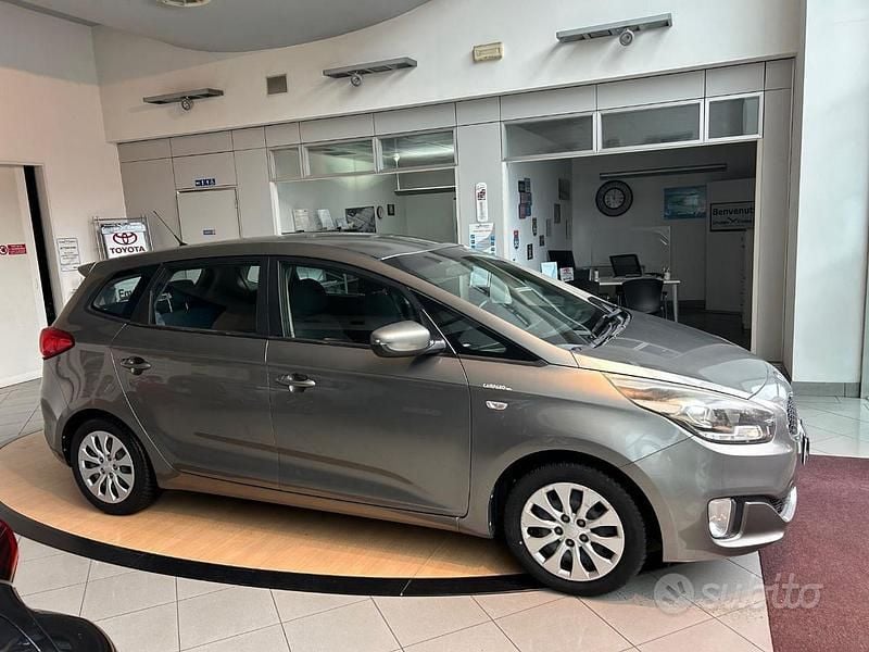 Usata Kia Carens 116 CV (85 kW) 2015 Grigio Monovolume