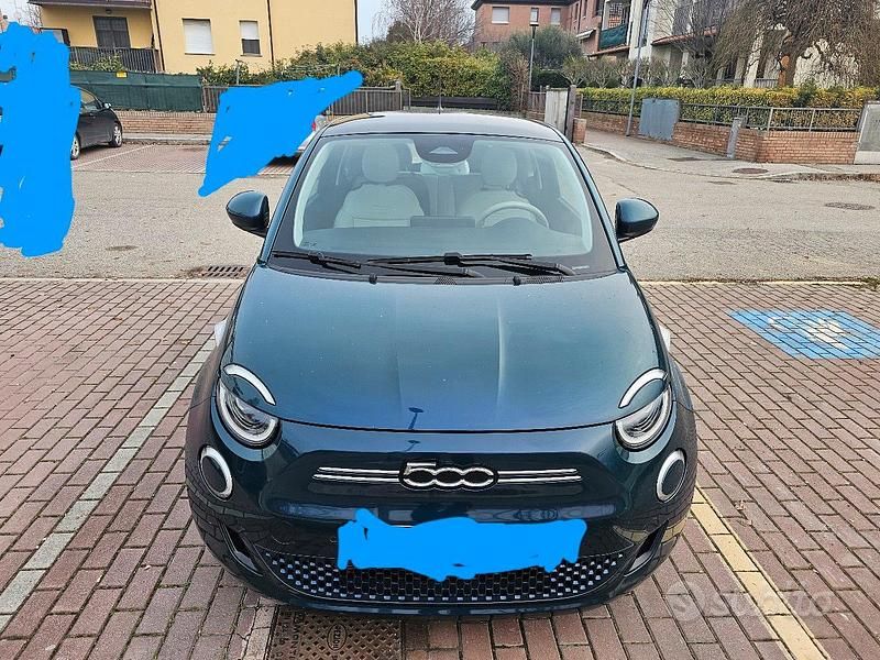 Usata Fiat 500e La Prima 88 kW (120 CV) 2021 Berlina