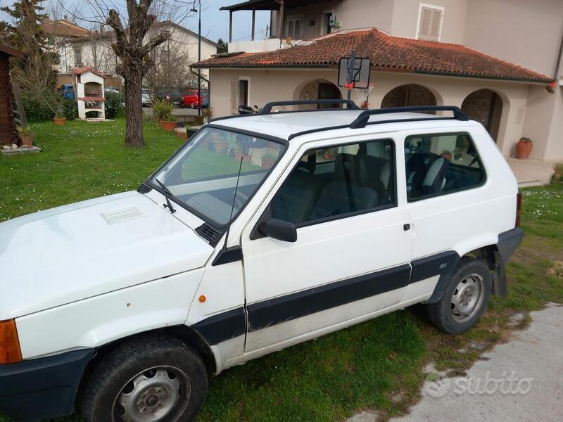 Usato 2003 Fiat Panda 1.0 Benzin 45 CV (6.900 €)