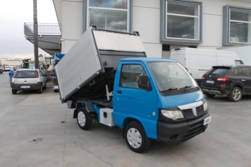 Usata Piaggio Porter 70 CV (51 kW) 2012 Blu
