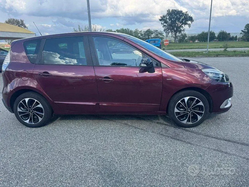 Usata Renault Scénic 116 CV (85 kW) 2016 Monovolume