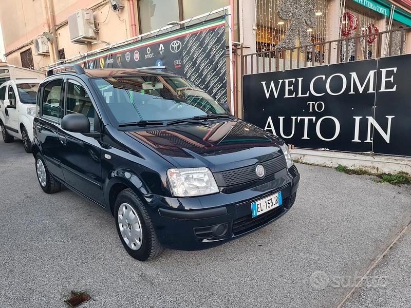 Nero Usata 2011 Fiat Panda Emotion Tre volumi | 3799 € (Buon prezzo) - Immagine 1/4