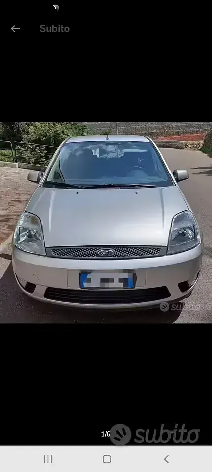 Usata Ford Fiesta Ghia 68 CV (50 kW) 2005 Grigio Utilitaria