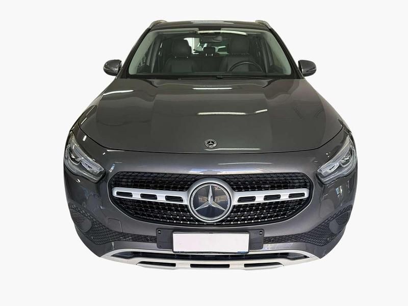 Usata Mercedes GLA200 Business 150 CV (110 kW) 2021 Grigio SUV
