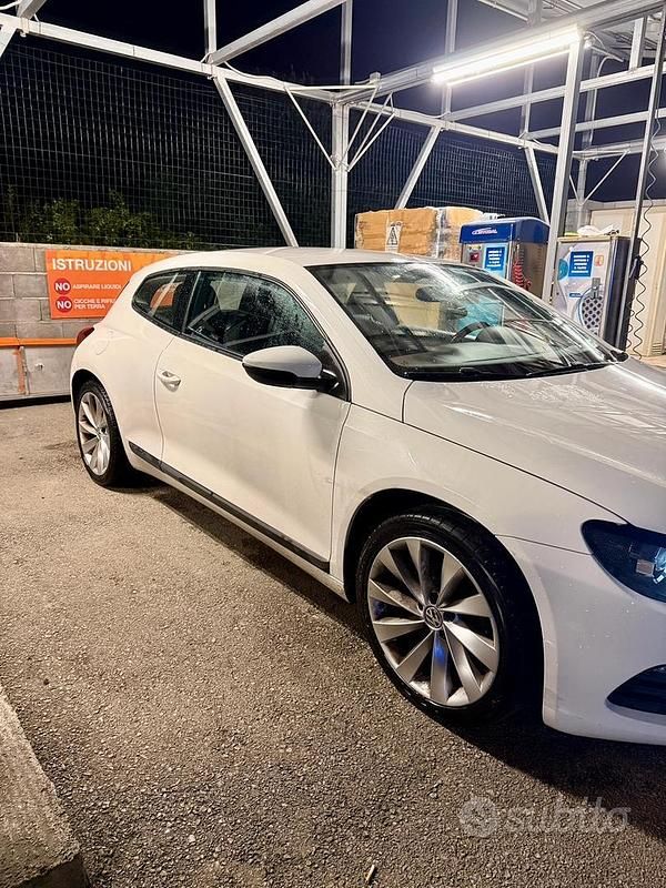 Usata VW Scirocco 122 CV (89 kW) 2010 Bianco Coupé