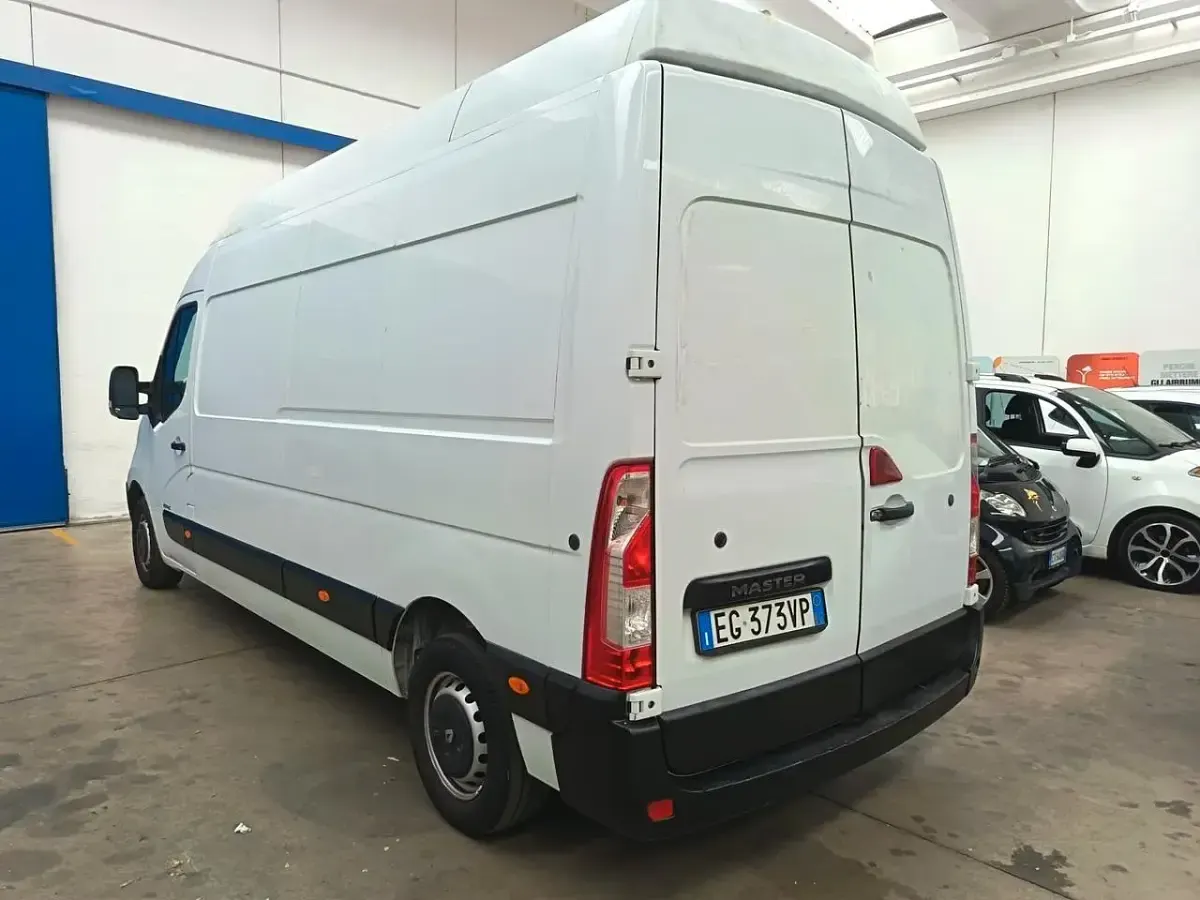 Usata Renault Master 125 CV (91 kW) 2011 Bianco Berlina