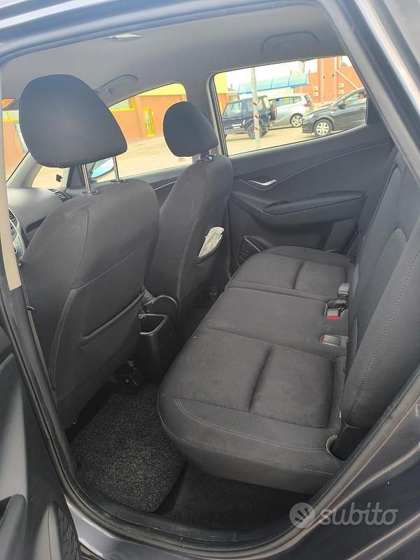 Usata Hyundai ix20 90 CV (66 kW) 2018 Grigio Utilitaria