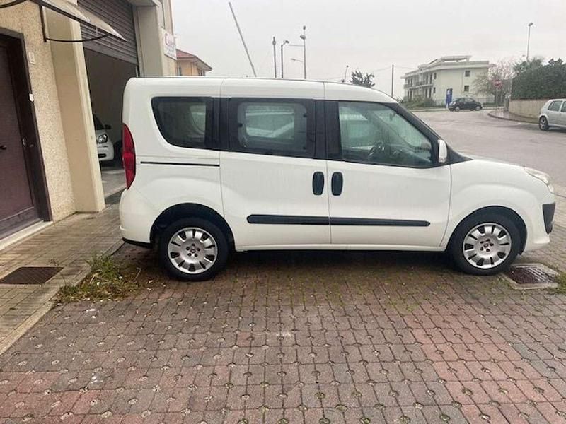 Usata Fiat Doblò Dynamic 90 CV (66 kW) 2015 Bianco Monovolume