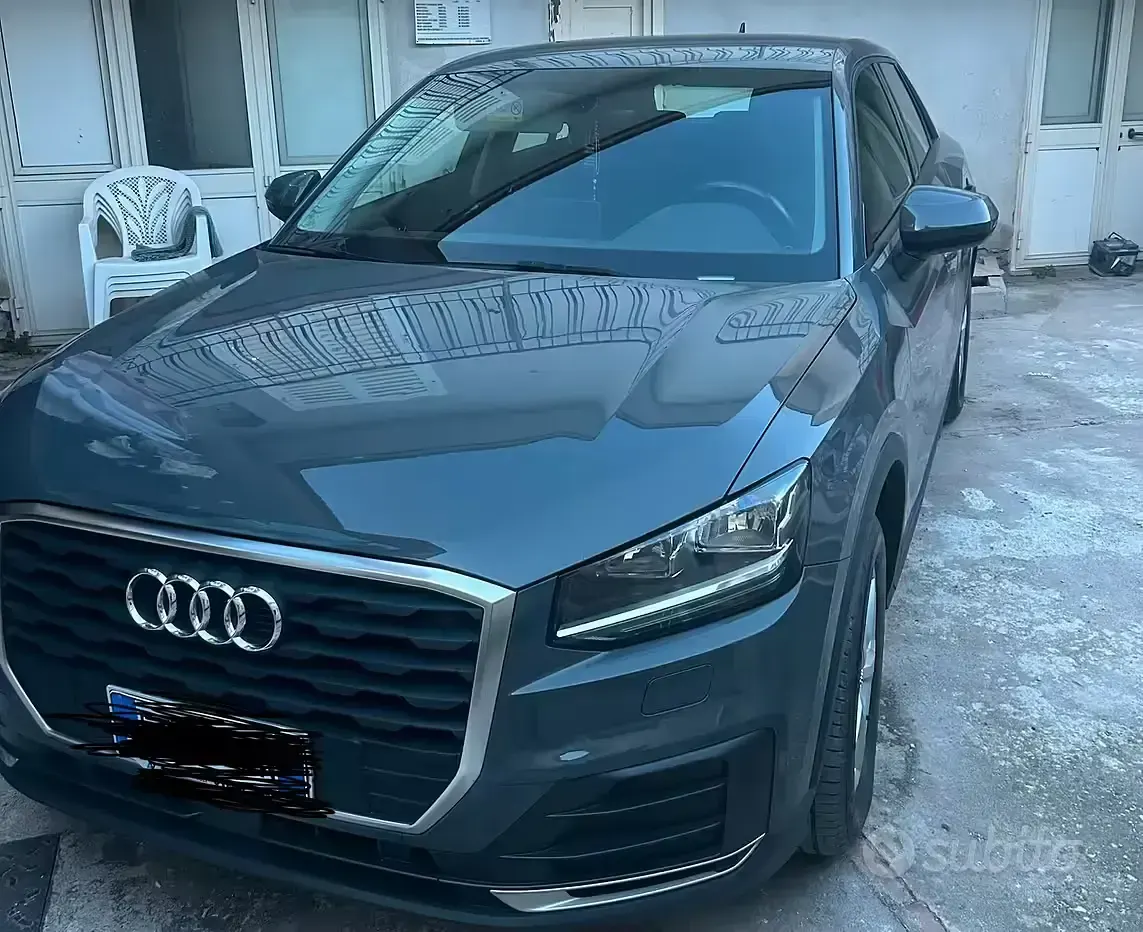Usata Audi Q2 116 CV (85 kW) 2018 Grigio SUV