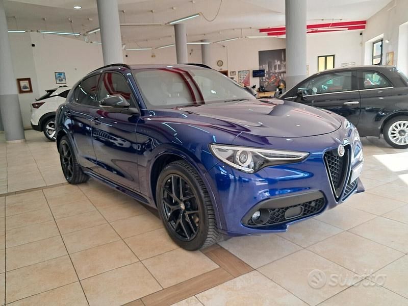 Usata Alfa Romeo Stelvio Veloce 210 CV (154 kW) 2021 Blu SUV