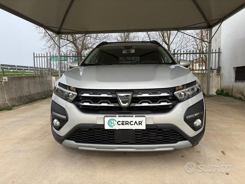 Usata Dacia Jogger 101 CV (74 kW) 2022 Grigio Monovolume