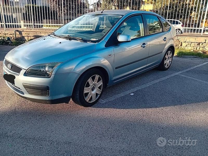 Usata Ford Focus 90 CV (66 kW) 2006 Blu Berlina