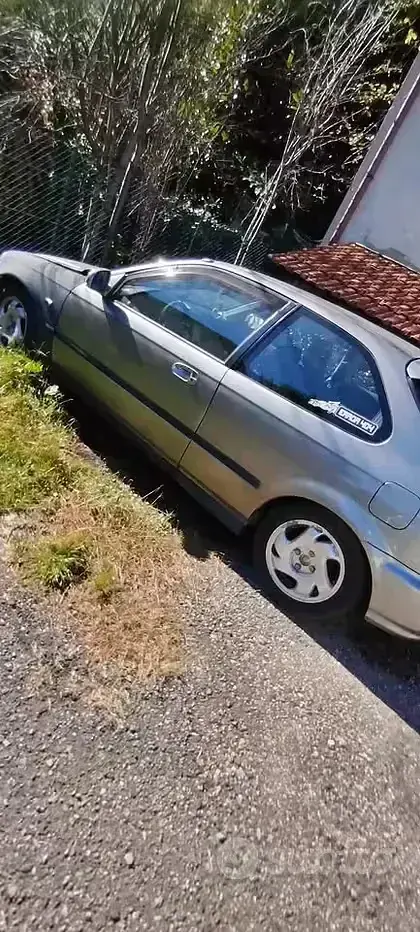 Usata Honda Civic 90 CV (66 kW) 2000 Grigio