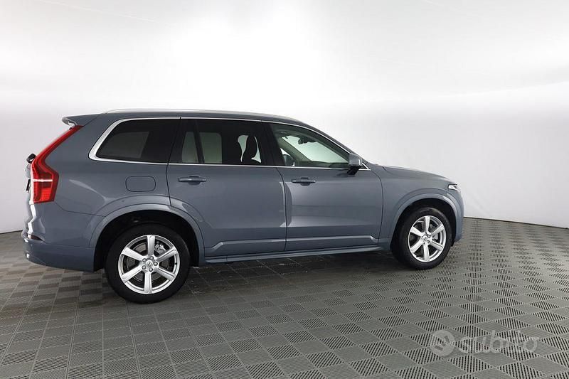 Usata Volvo XC90 Core 235 CV (172 kW) 2022 Grigio SUV