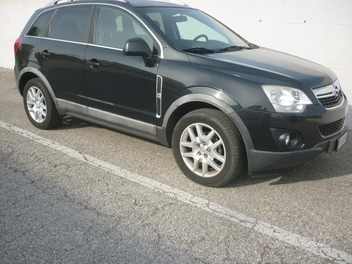 Usata Opel Antara Cosmo 163 CV (119 kW) 2014 Nero SUV